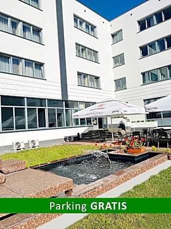 CKS Warszawa (Centrum Konferencyjno-Szkoleniowe CS Natura Tour)