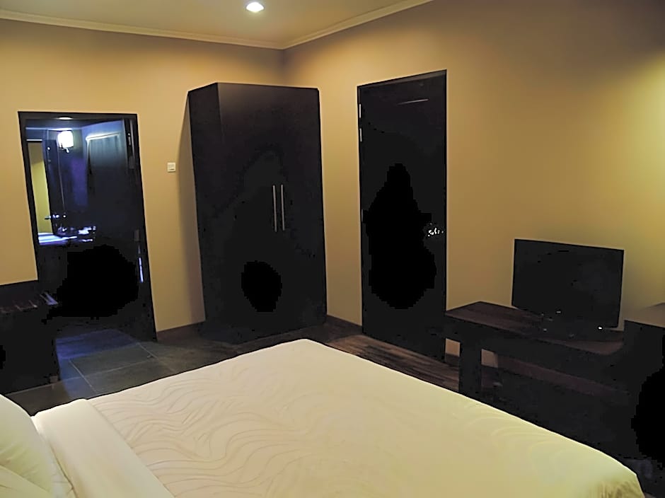 Star Hotel