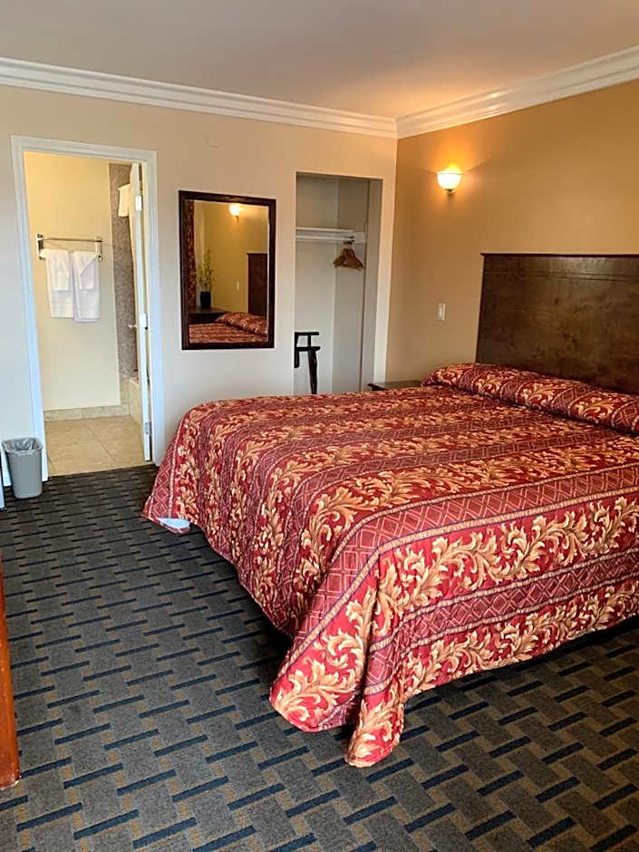 Fullerton Lodge
