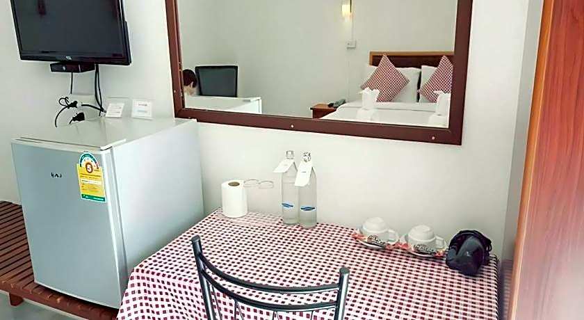 Hotel De Ratt Phuket