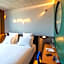 TRIBE Paris Clichy