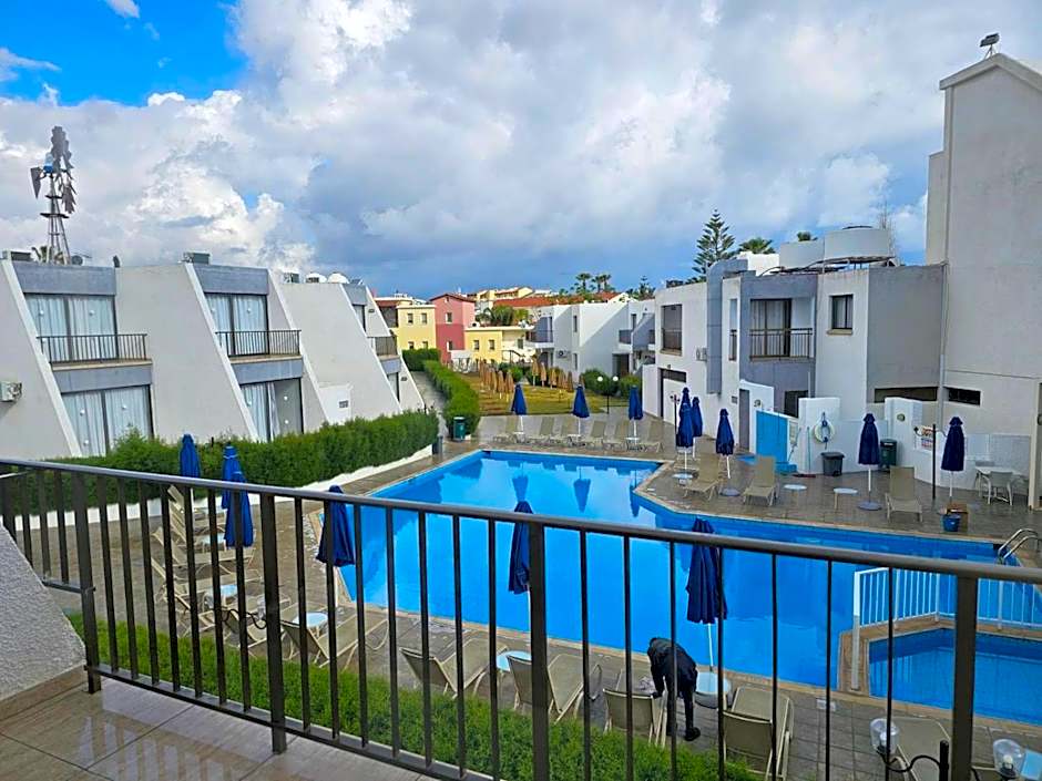Penelope Beach Hotel Apts