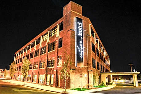 enVision Hotel Boston-Everett