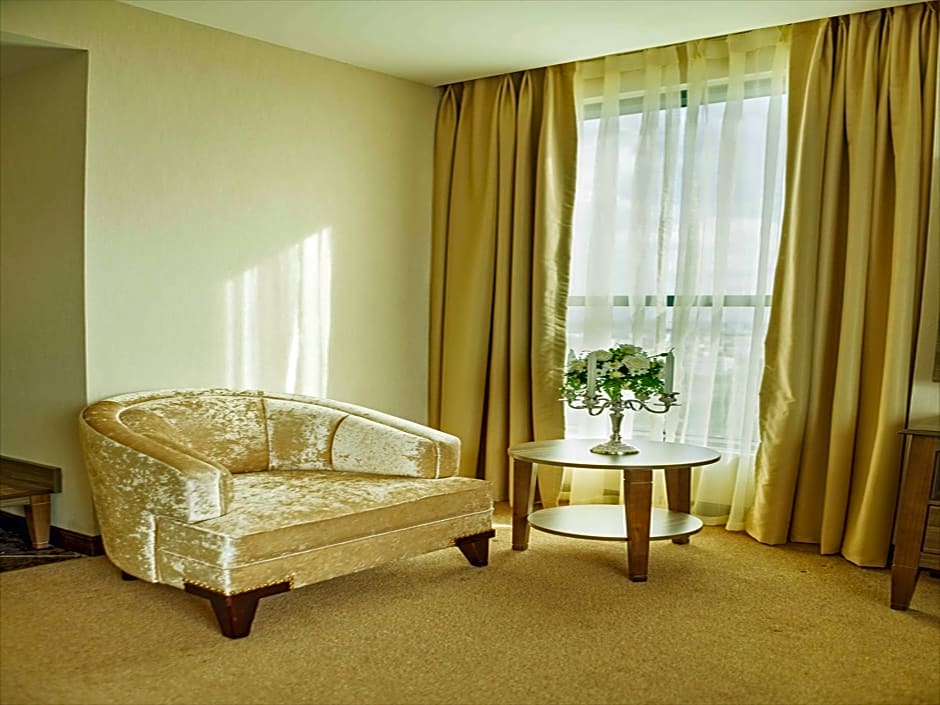 Muong Thanh Luxury Can Tho Hotel