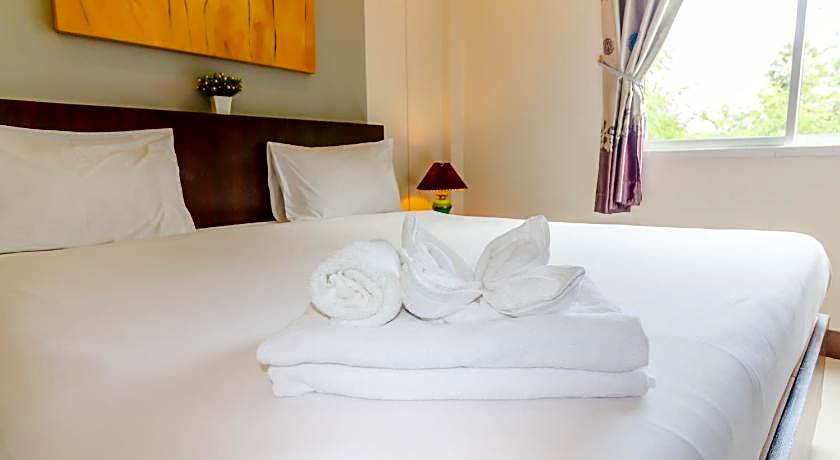 Baan Yuyen Karon Guesthouse