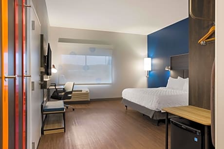 1 King Mobility Accessible Roll In Shower