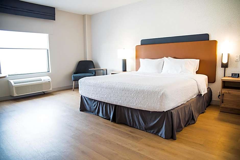 Hampton Inn & Suites by Hilton Laval