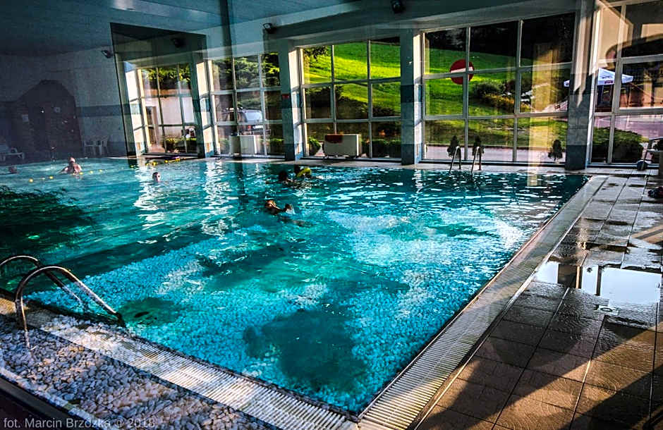 Hotel Kompleks Beskid z basenem i stokiem narciarskim - blisko Babiej Góry