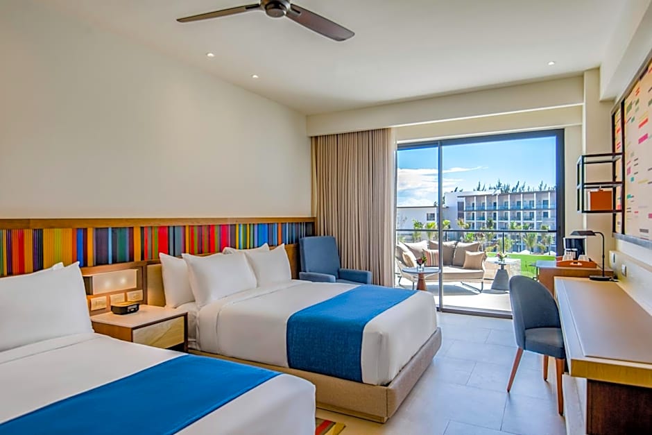 Photo 1 of 3 of Junior Suite, Ocean View