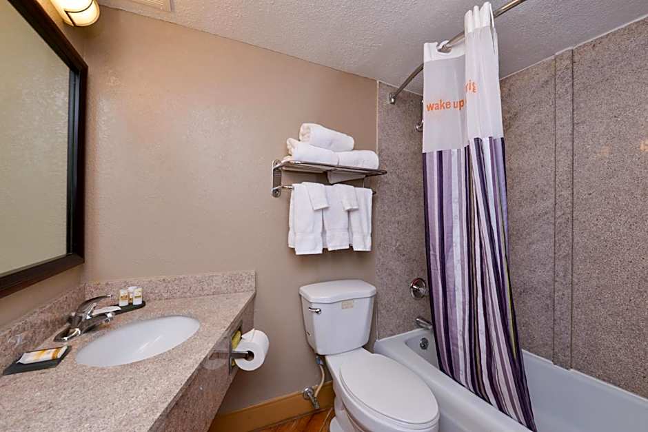 La Quinta Inn & Suites by Wyndham Indianapolis South