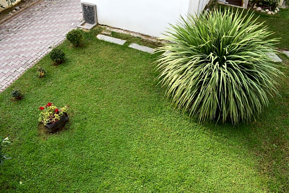 Marinis Boutique Rooms