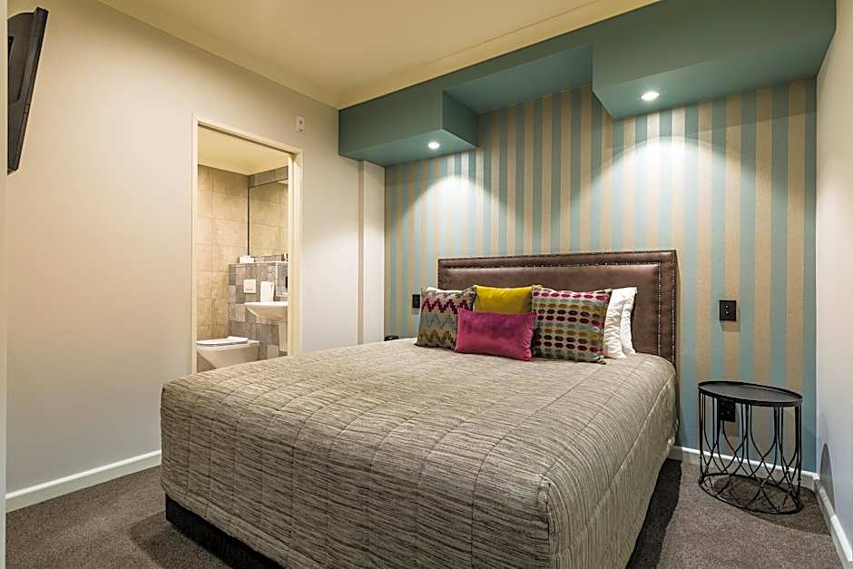 Pebble Beach Motor Inn