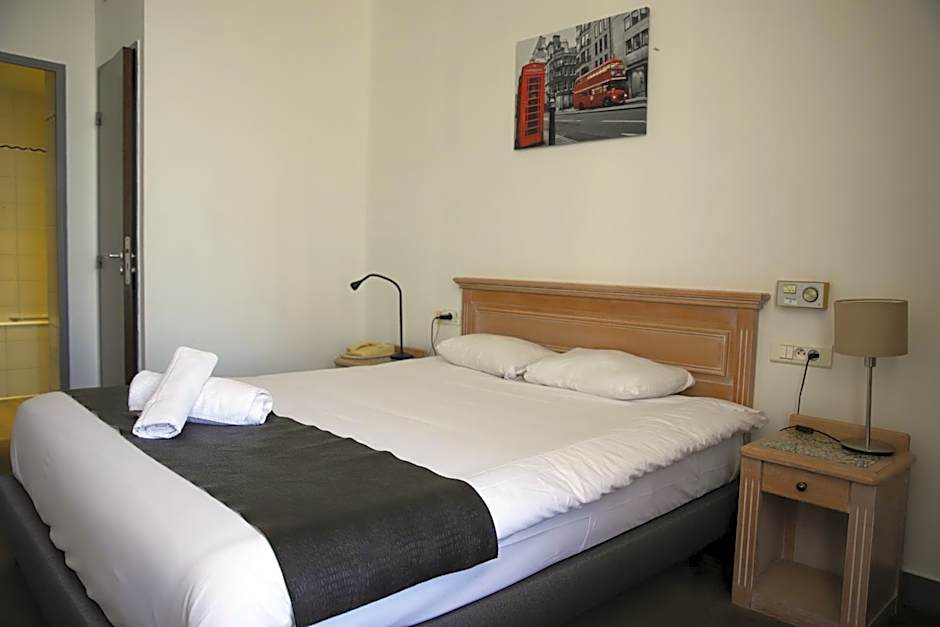 Brit Hotel Aux Sacres Reims Centre