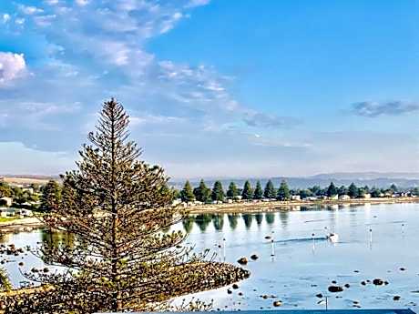 The Bluff Resort Apartments