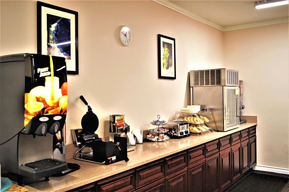 GuestHouse Inn Enumclaw