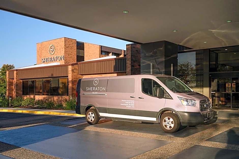 Sheraton Grand Rapids Airport Hotel