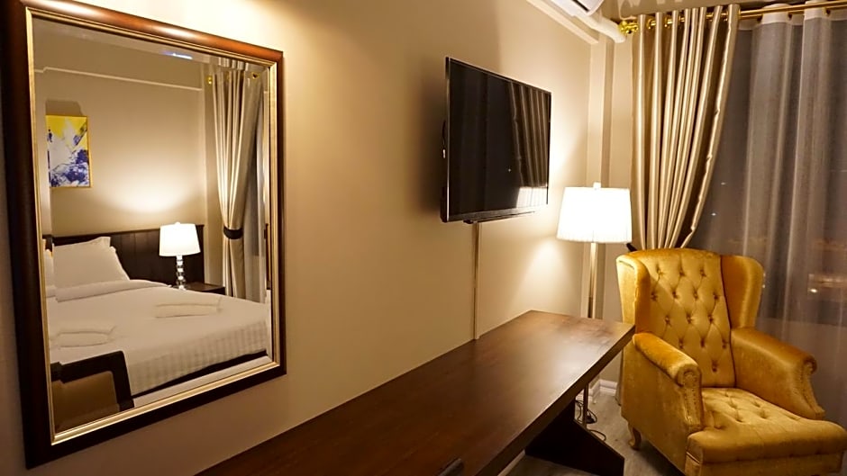 TARIS ART HOTEL PHRAE