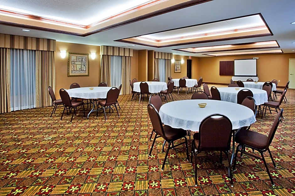 Country Inn & Suites by Radisson, Griffin, GA