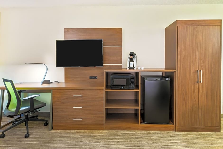 Holiday Inn Express Hotel & Suites Bentonville By IHG