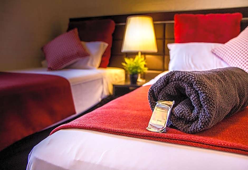 Ascot Budget Inn & Residences