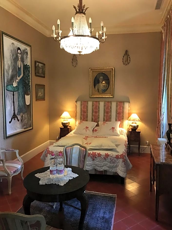 Chateau Des Fontaines – Canet, NY