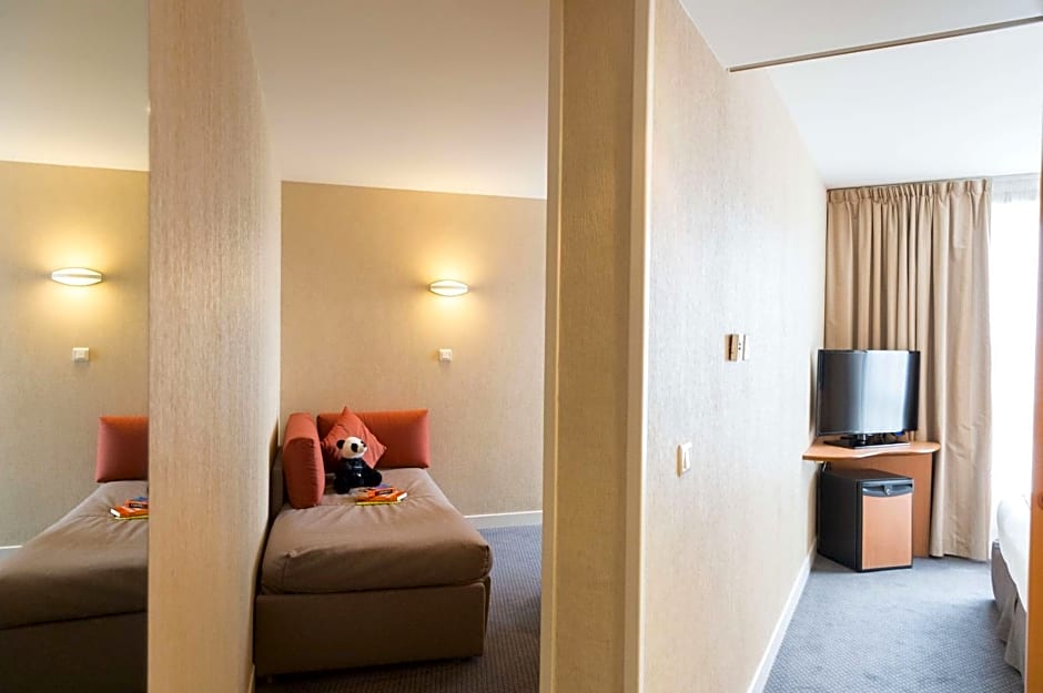 Best Western Plus Paris Val De Bievre