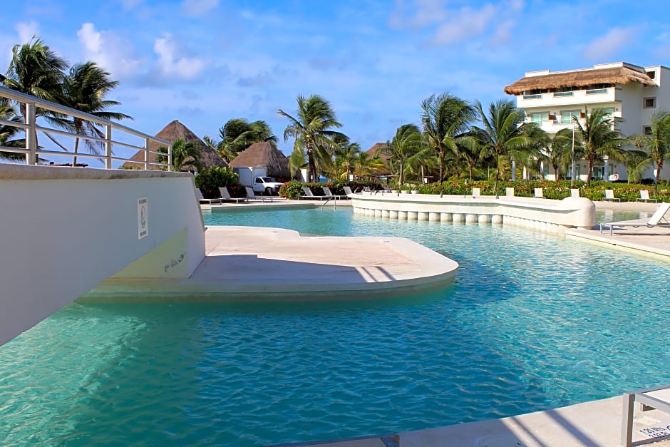 Blue Bay Grand Esmeralda - All Inclusive