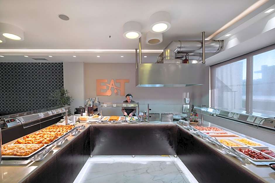 Atlantis Beach Hotel