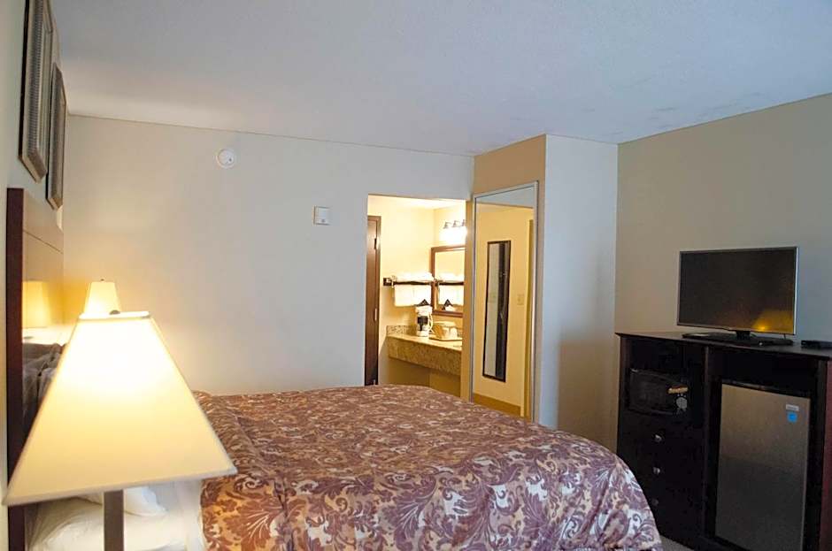 Rodeway Inn & Suites East Windsor