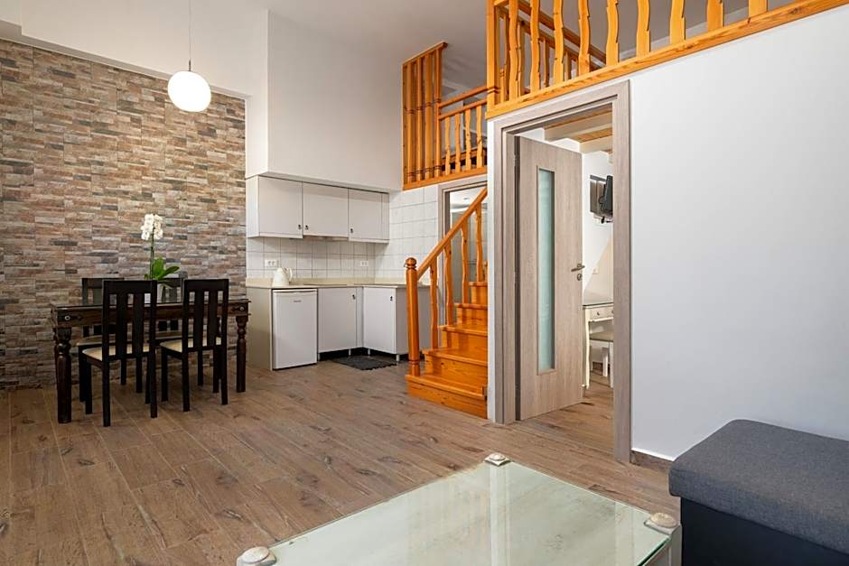 Vlycha Beach Apartments
