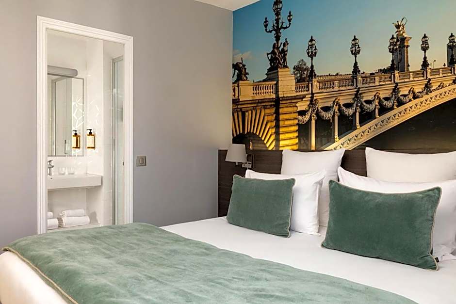 Midnight Hotel Paris