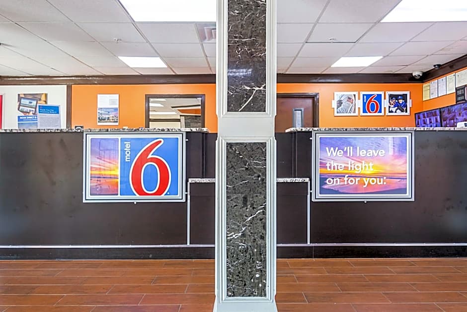 Motel 6-Jonesboro, GA