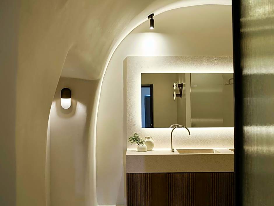 Andronis Luxury Suites