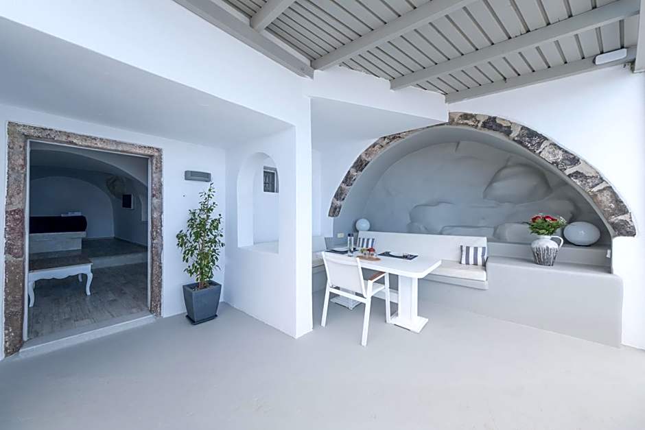 Anemos Cave Suites