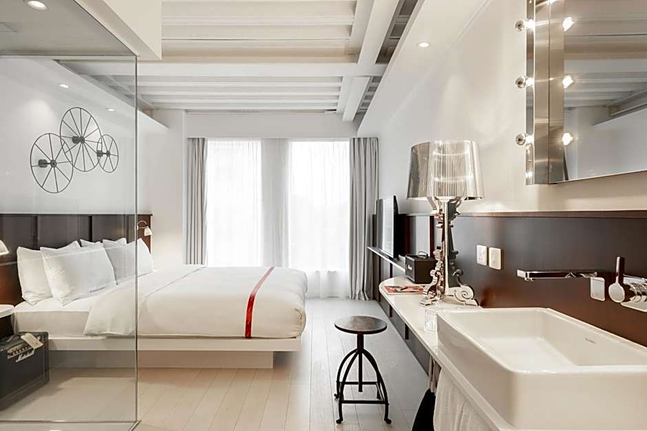 Ruby Lucy Hotel London by IHG