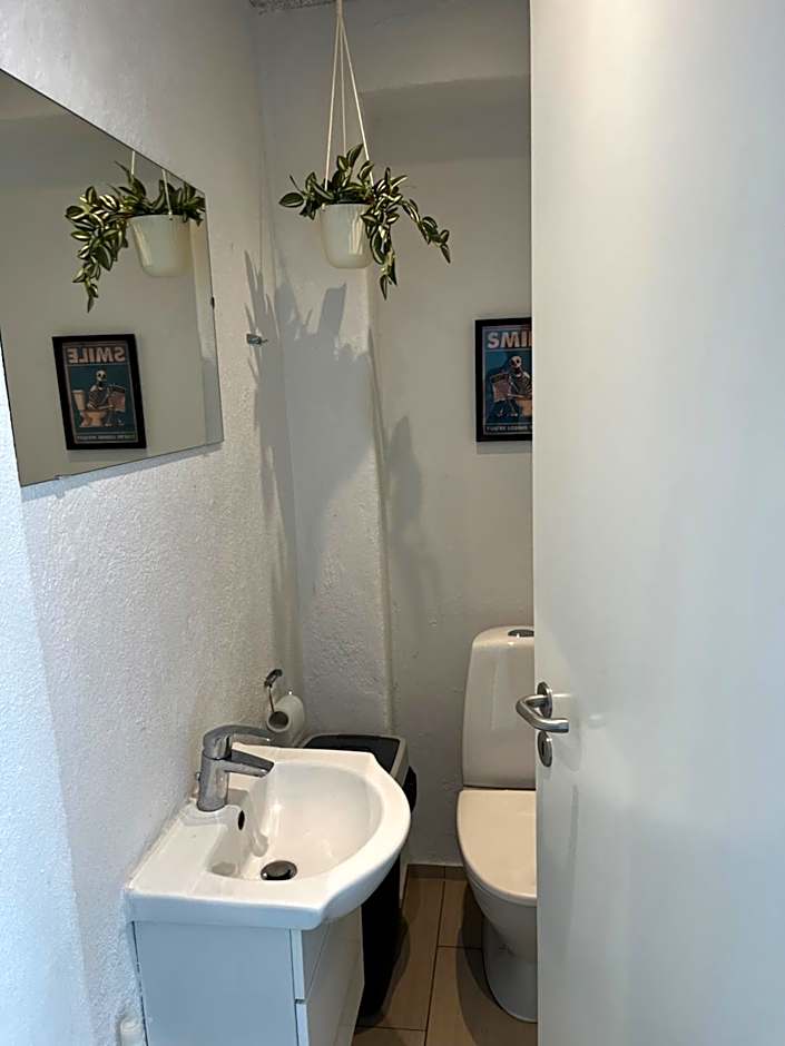 Billund mini hostel room 10 - Tæt på LEGOLAND og LEGO House