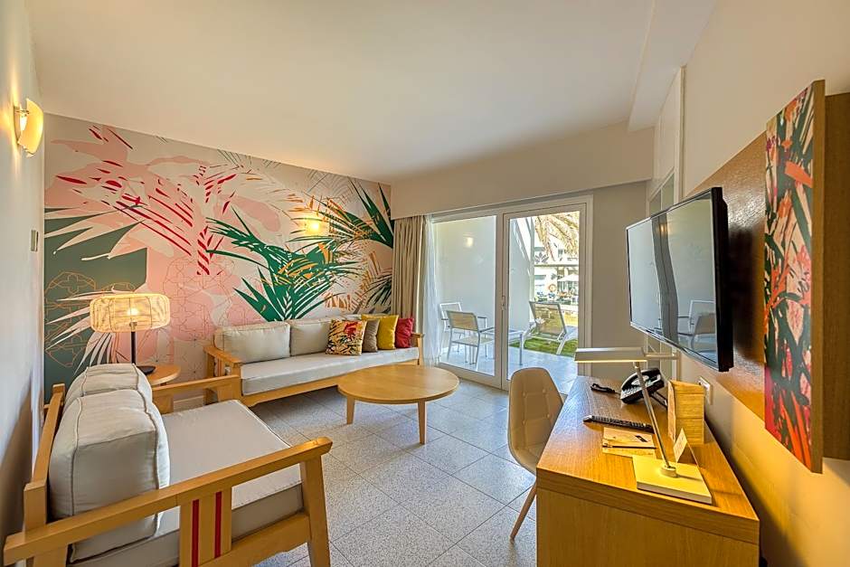 Hotel LIVVO Koala Garden