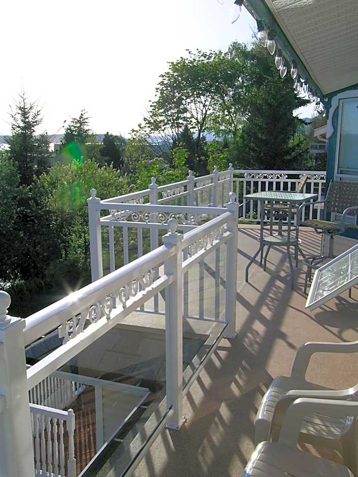 Ocean Breeze Executive Bed and Breakfast