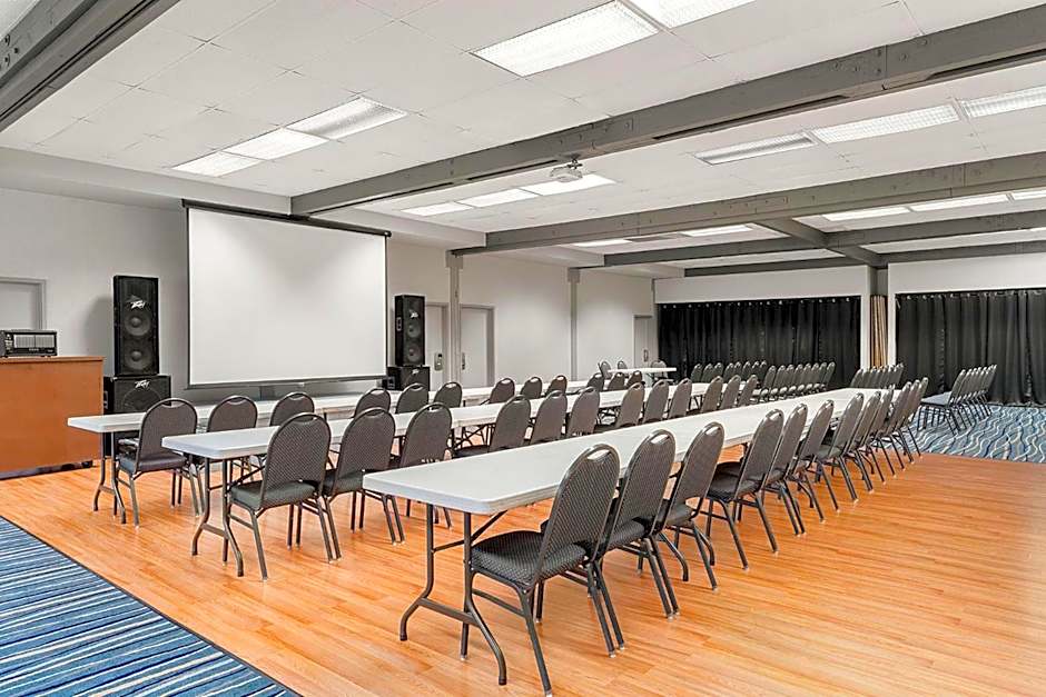 Columbia River Hotel and Conference Center, an Ascend Collection Hotel