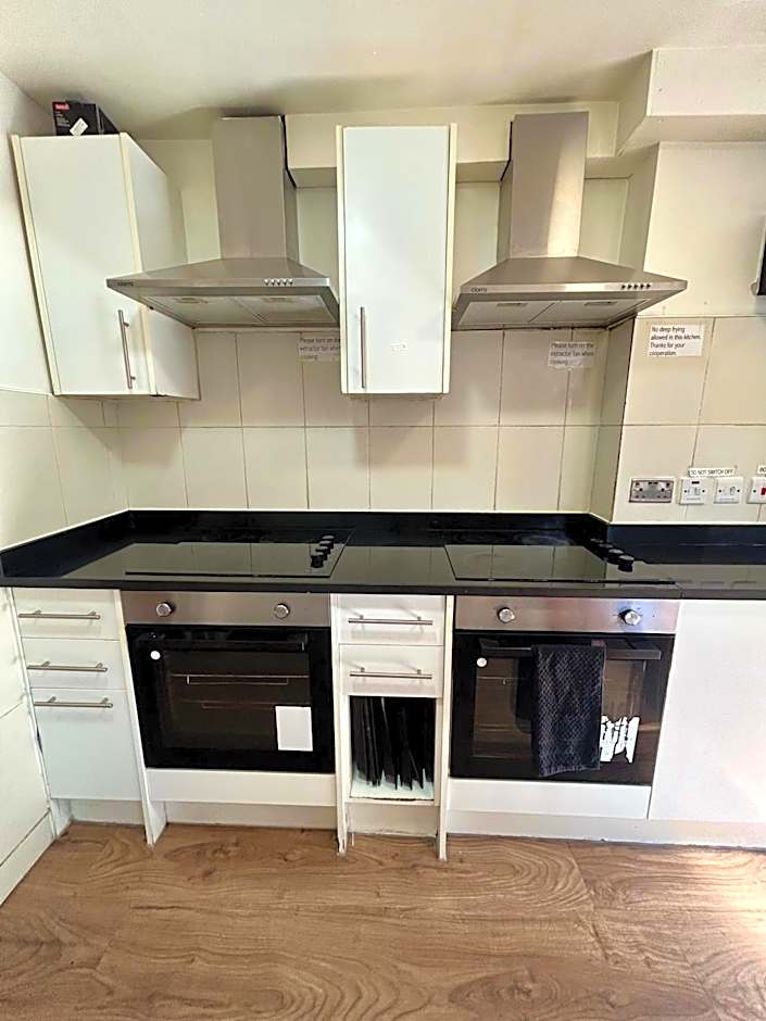 Saint James Backpackers