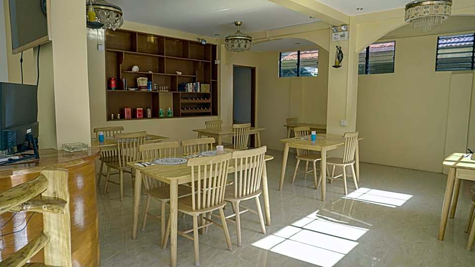 Speed 8 Inn Moalboal