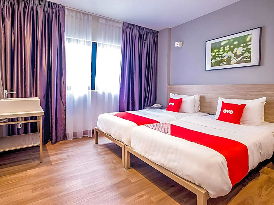 OYO 89576 Mokka Hotel