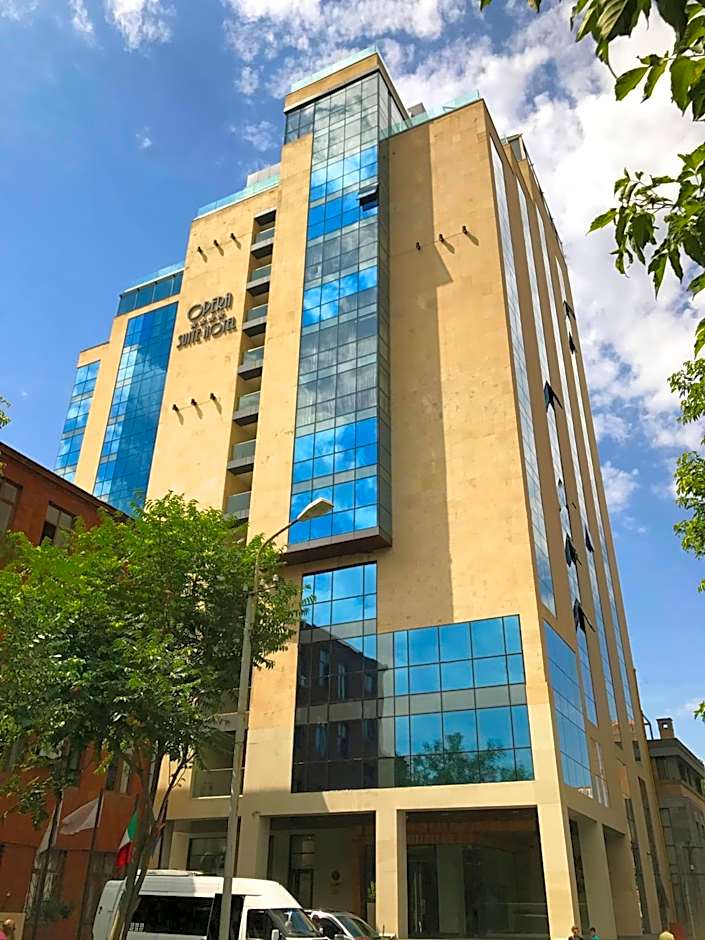 Opera Suite Hotel
