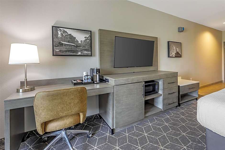 Best Western Plus Lawrenceburg