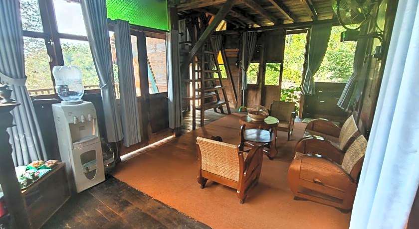 Omah Hanoman Turu By Kebun Hanoman