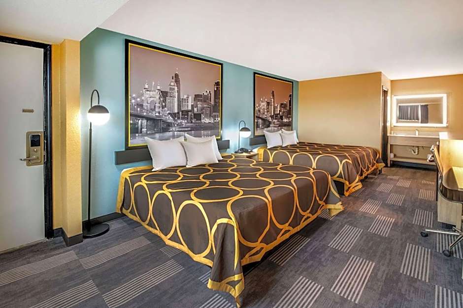 Super 8 by Wyndham Vandalia/Dayton International Airport