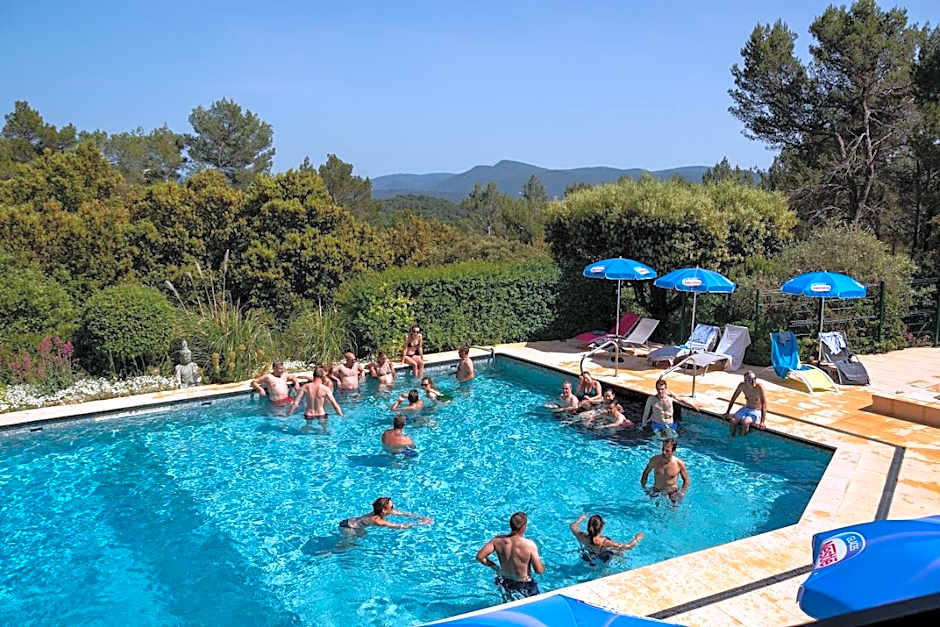 Les Arbousiers Village Hôtel Provençal