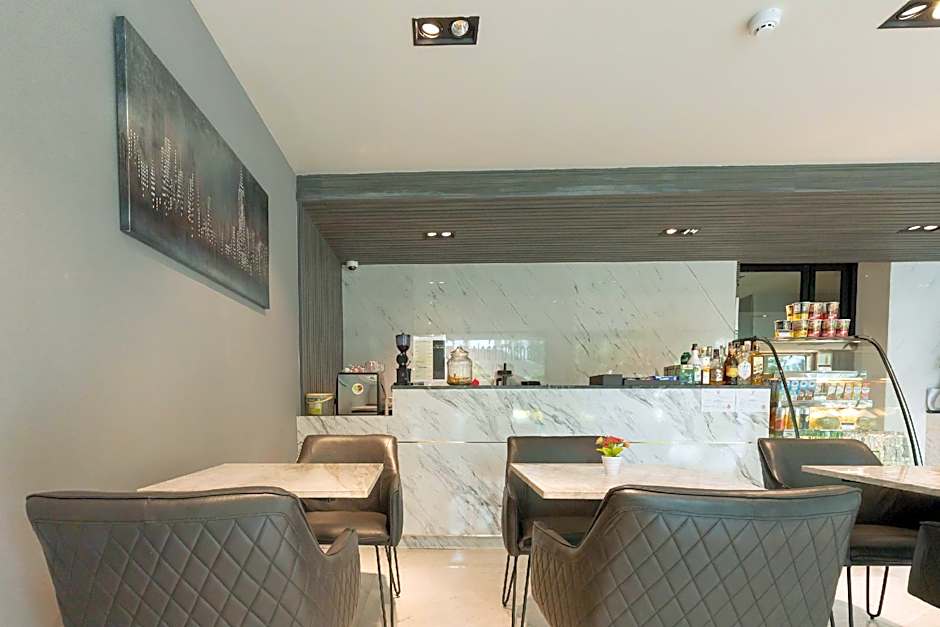 Hyde Park Hotel Bangkok