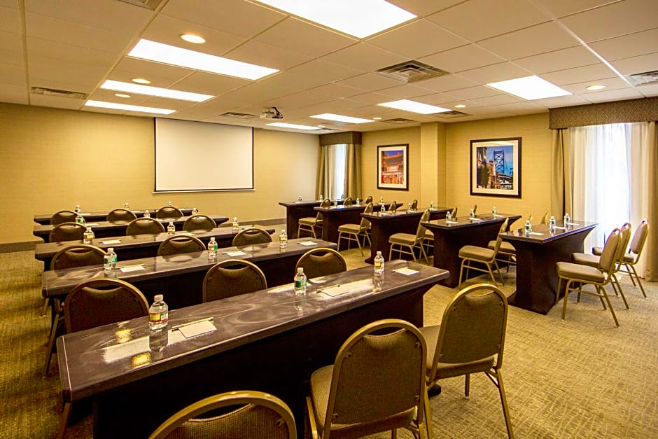 Hampton Inn By Hilton Philadelphia-International Airport