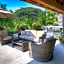 Villa Kiwi. Huge Pool, Steps To Town n Beach. 6 plus BRM 7.5 BTH 3 KCN